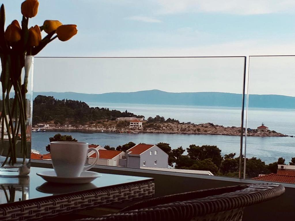 Lux Sea View * Makarská